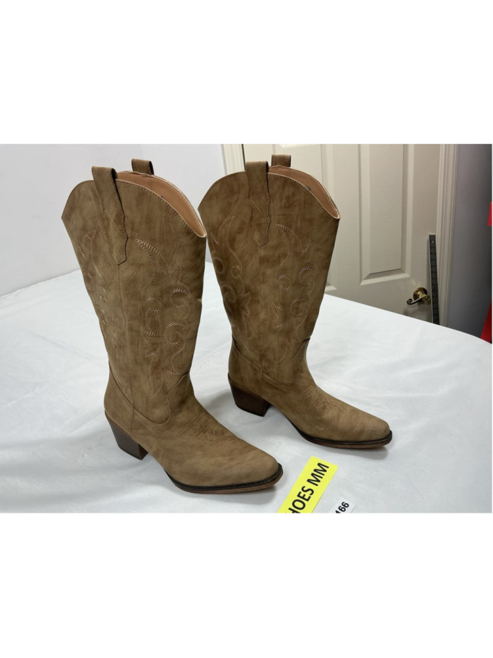 Womans New IUV Pullon Knee High Cowgirl Boots Size 8.5 Light Brown